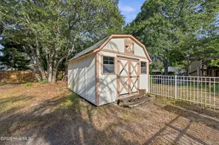 143 NW 7th St, Oak Island, NC 28465 - Photo 37