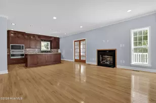 305 Hickory Ln, Hampstead, NC 28443 - Photo 7
