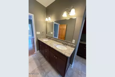 305 Hickory Lane, Hampstead, NC 28443 - Photo 17