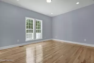 305 Hickory Ln, Hampstead, NC 28443 - Photo 11