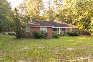 295 Sprunt Dr, Clinton, NC 28328 - Photo 5