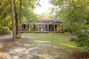 295 Sprunt Dr, Clinton, NC 28328 - Photo 1