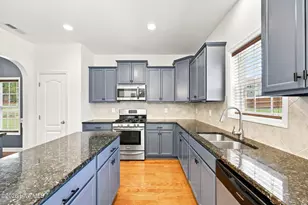1105 Whitney Dr, Aberdeen, NC 28315 - Photo 17