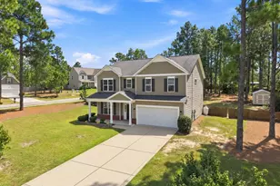 1105 Whitney Dr, Aberdeen, NC 28315 - Photo 3