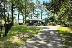 104 Queens Harbor Dr, Swansboro, NC 28584 - Photo 27