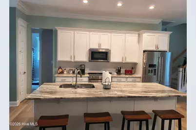 104 Queens Harbor Drive, Swansboro, NC 28584 - Photo 3