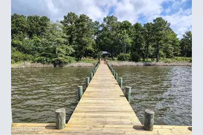 104 Queens Harbor Drive, Swansboro, NC 28584 - Photo 47