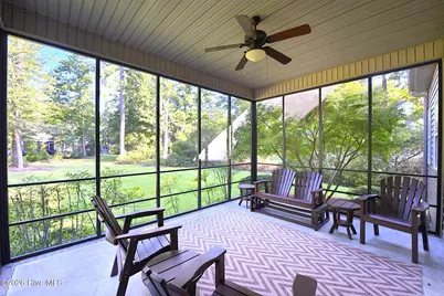 4542 Moss Bend, New Bern, NC 28562 - Photo 9