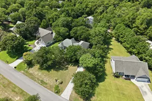 202 Shoreline Dr, Cedar Point, NC 28584 - Photo 9