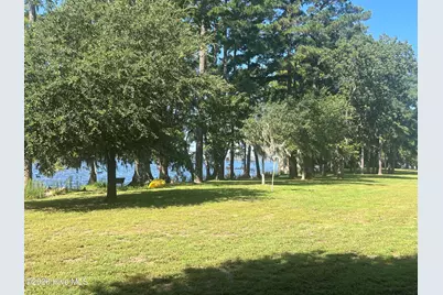 401 Bank Street, Washington, NC 27889 - Photo 19