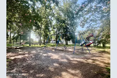 401 Bank Street, Washington, NC 27889 - Photo 17