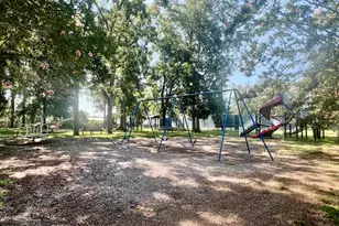 401 Bank St, Washington, NC 27889 - Photo 17