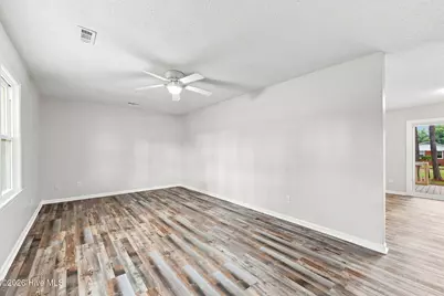 1000 Hedrick Boulevard, Morehead City, NC 28557 - Photo 9