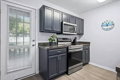 4513 Country Club Road #F102, Morehead City, NC 28557 - Photo 7