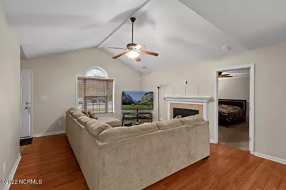 102 Crystal Stone Way, Jacksonville, NC 28546 - Photo 3