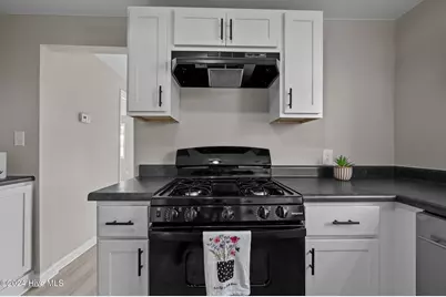 517 W 7th Street, Washington, NC 27889 - Photo 11