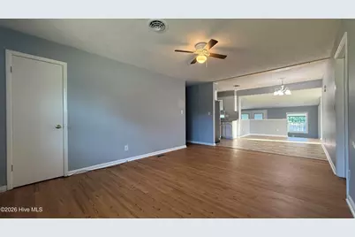 105 Yorkshire Drive, Jacksonville, NC 28546 - Photo 9