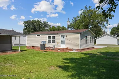 208 E Boundary Street, La Grange, NC 28551 - Photo 7