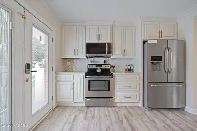 219 Oakwood Heights Drive, Lumberton, NC 28358 - Photo 25