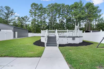 219 Oakwood Heights Drive, Lumberton, NC 28358 - Photo 35