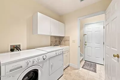 2119 Royal Pines Drive, New Bern, NC 28560 - Photo 23