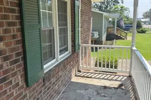 704 W 3rd St, Washington, NC 27889 - Photo 3