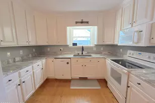 3632 E Wilson St, Farmville, NC 27828 - Photo 7