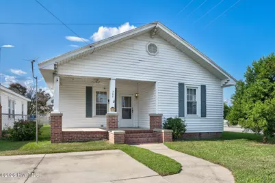 300 W Howard Avenue, Tarboro, NC 27886 - Photo 1