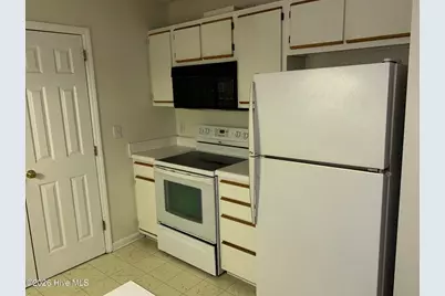 116 Breezewood Drive #H, Greenville, NC 27858 - Photo 3