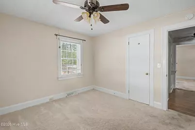 506 Hawthorne Street, Hamlet, NC 28345 - Photo 21