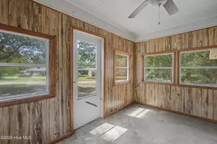 506 Hawthorne St, Hamlet, NC 28345 - Photo 25