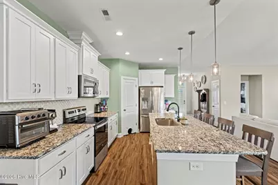 37 W Weatherbee Way, Hampstead, NC 28443 - Photo 7