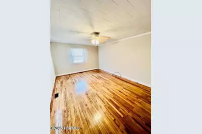 3573 S Barrett Street, Farmville, NC 27828 - Photo 5