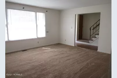 112 Ramona Avenue, Jacksonville, NC 28540 - Photo 3
