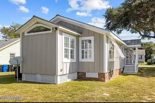 208 Hill St, Cedar Point, NC 28584 - Photo 5