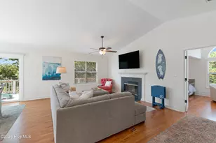 106 Wyndward Ct, Emerald Isle, NC 28594 - Photo 5