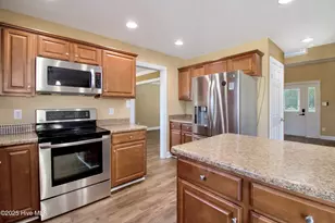 614 Stagecoach Dr, Jacksonville, NC 28546 - Photo 11
