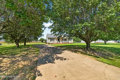113 Crosswinds Drive, Selma, NC 27576 - Photo 3