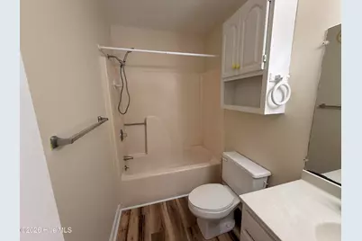 1800 Bay Street, Morehead City, NC 28557 - Photo 9