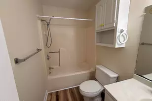 1800 Bay St, Morehead City, NC 28557 - Photo 9