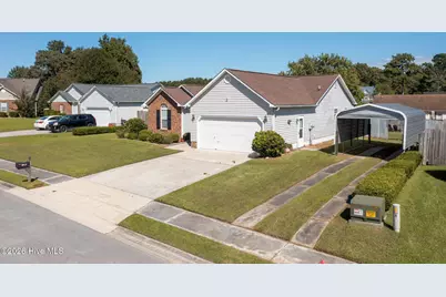 104 Fieldgate Drive, Jacksonville, NC 28546 - Photo 3