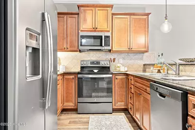 1701 Cambria Drive #B, Greenville, NC 27858 - Photo 7