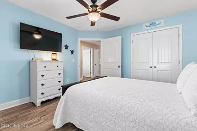 147 NE 1st Street, Oak Island, NC 28465 - Photo 27
