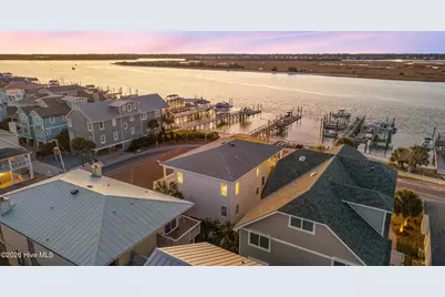710 Waynick Boulevard #B - Lower, Wrightsville Beach, NC 28480 - Photo 15