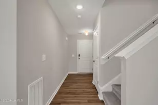 17 W Emily Gardens Dr, Selma, NC 27576 - Photo 5