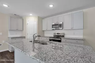 73 W Emily Gardens Dr, Selma, NC 27576 - Photo 5