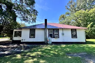 757 Pamlico St, Belhaven, NC 27810 - Photo 1