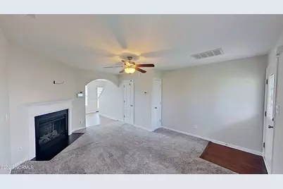 717 Radiant Drive, Jacksonville, NC 28546 - Photo 3