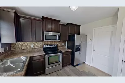 717 Radiant Drive, Jacksonville, NC 28546 - Photo 9
