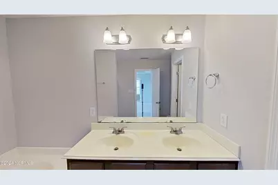717 Radiant Drive, Jacksonville, NC 28546 - Photo 15